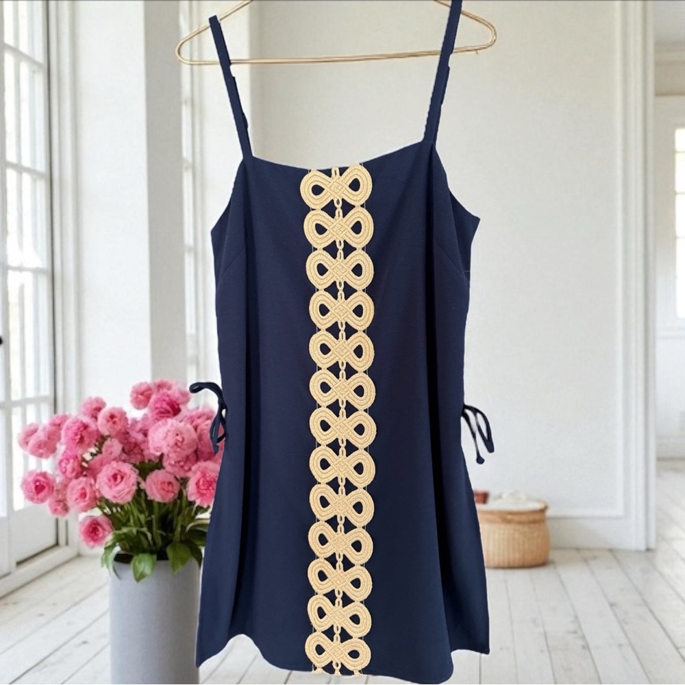 Lilly Pulitzer Elegant Navy and Gold Romper EXCELLENT CONDITION